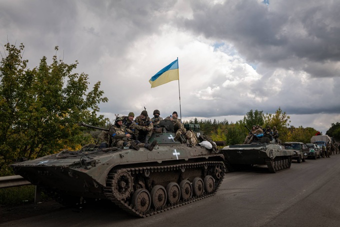 Ukraine nỗ lực xuyên phá tuyến phòng thủ nhiều lớp của Nga ở miền Đông - 1