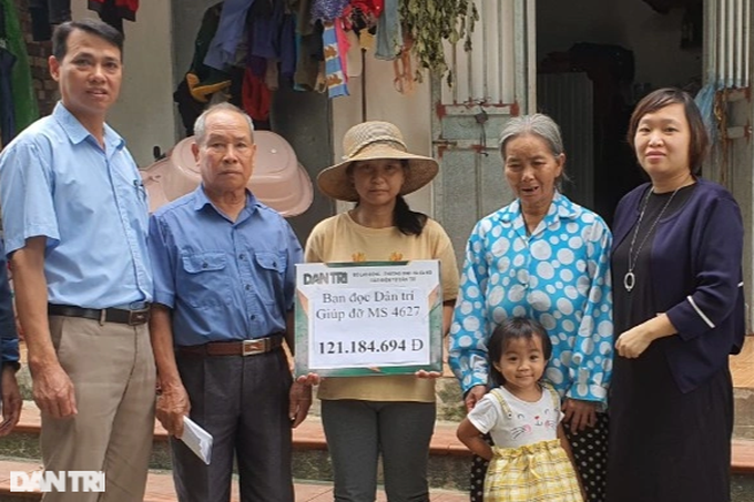 Bạn đọc Dân trí tiếp tục giúp đỡ sản phụ mắc ung thư gần 70 triệu đồng - 2 Bạn đọc Dân trí tiếp tục giúp đỡ sản phụ mắc ung thư gần 70 triệu đồng - 2