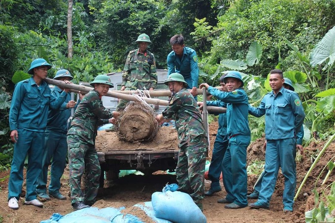 Phát hiện bom nặng 350 kg trong lúc đào móng nhà - 2 Phát hiện bom nặng 350 kg trong lúc đào móng nhà - 2