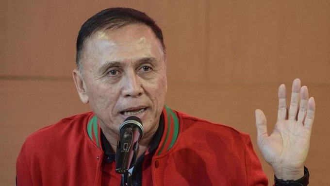 Bị ép từ chức, Chủ tịch Liên đoàn bóng đá Indonesia sốc nặng