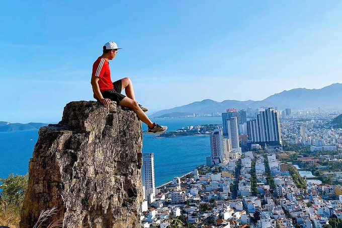 The mountain can see all of Nha Trang day and night - 1