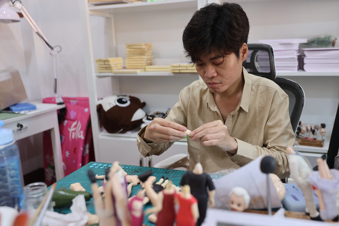 Nặn đất sét kiếm 50 triệu đồng mỗi tháng