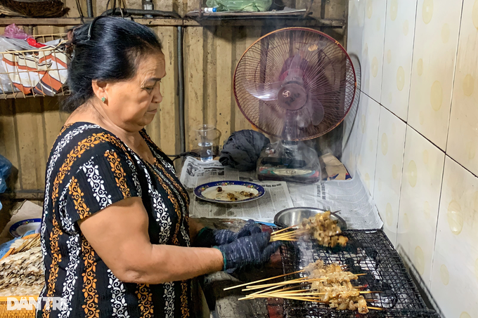 Món ăn chơi hớp hồn thực khách phố núi suốt hơn 2 thập kỷ - 1 Món ăn chơi hớp hồn thực khách phố núi suốt hơn 2 thập kỷ - 1
