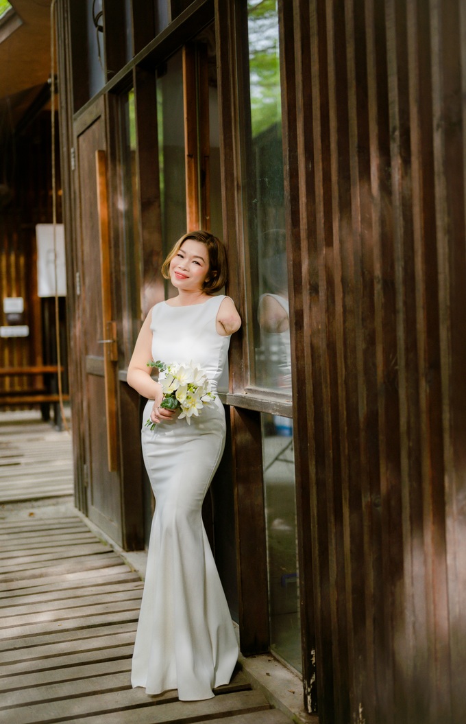 Người phụ nữ một tay hóa nàng thơ: Tôi cũng đẹp thế sao? - 3 Người phụ nữ một tay hóa nàng thơ: Tôi cũng đẹp thế sao? - 3