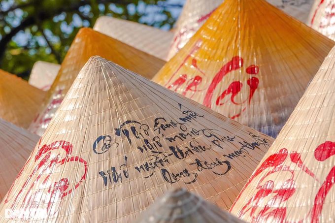 Chiêm ngưỡng chiếc nón khổng lồ lập kỷ lục Việt Nam