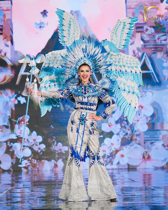 Loạt trang phục dân tộc gợi cảm của thí sinh Miss Grand International - 11