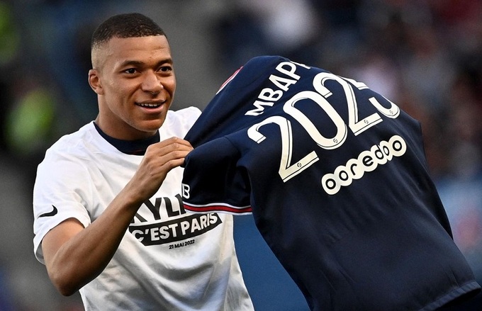 Choáng với số tiền khổng lồ Mbappe kiếm được ở PSG - 1