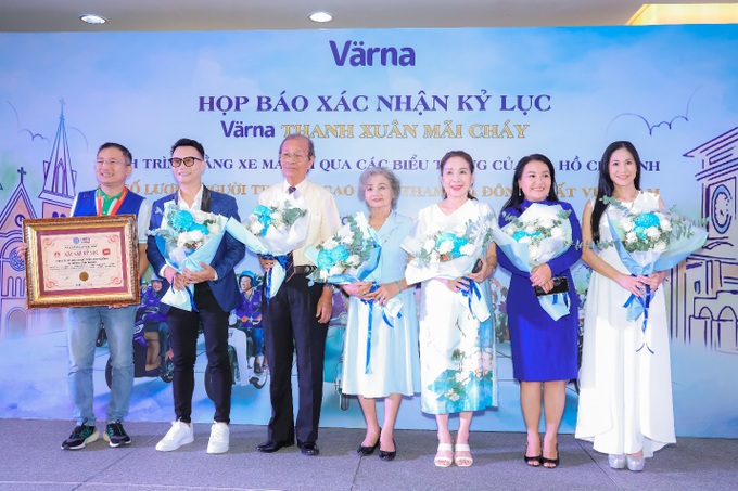 Người trung niên, cao tuổi đi phượt