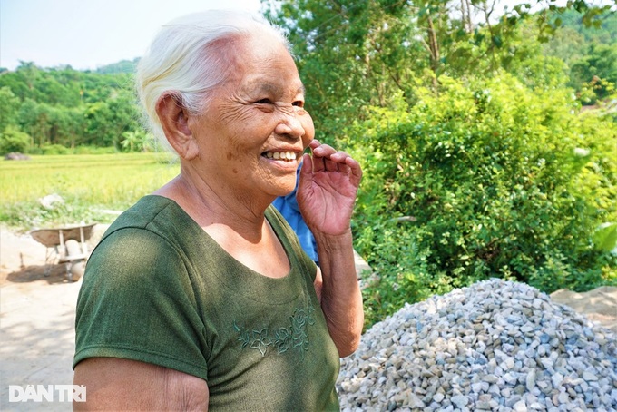 Cụ ông 80 tuổi xây 26 cây cầu từ tiền dưỡng già của cựu chiến binh - 9 Cụ ông 80 tuổi xây 26 cây cầu từ tiền dưỡng già của cựu chiến binh - 9