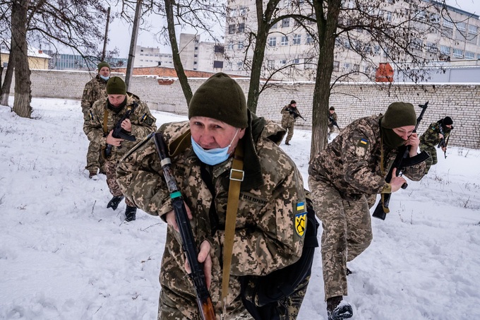 Một số nước bí mật chuyển vũ khí cho Ukraine - 1 Một số nước bí mật chuyển vũ khí cho Ukraine - 1