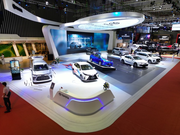 Màn trình diễn ấn tượng của Toyota tại Triển lãm Ô tô Việt Nam 2022 - 1