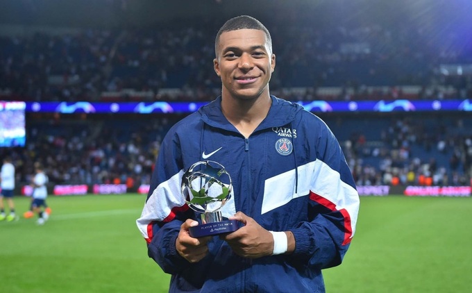 Vượt qua Messi, Mbappe đi vào lịch sử Champions League - 2