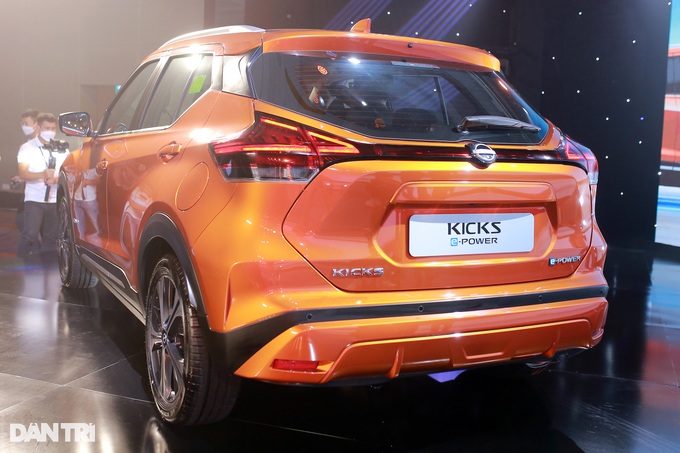 Nissan Kicks ăn chỉ 2,2 lít xăng cho 100 km đi phố, giá từ 789 triệu đồng - 5