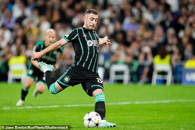 Thắng đậm Celtic, Real Madrid giành ngôi đầu bảng - 10 Thắng đậm Celtic, Real Madrid giành ngôi đầu bảng - 10
