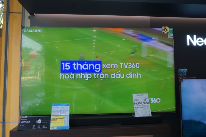 TV hạ giá mạnh mùa World Cup, có mẫu giảm tới 65 triệu đồng - 2