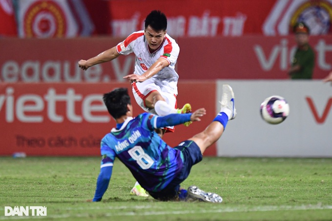 Bất phân thắng bại, CLB Viettel và Bình Định khó đua vô địch V-League - 4