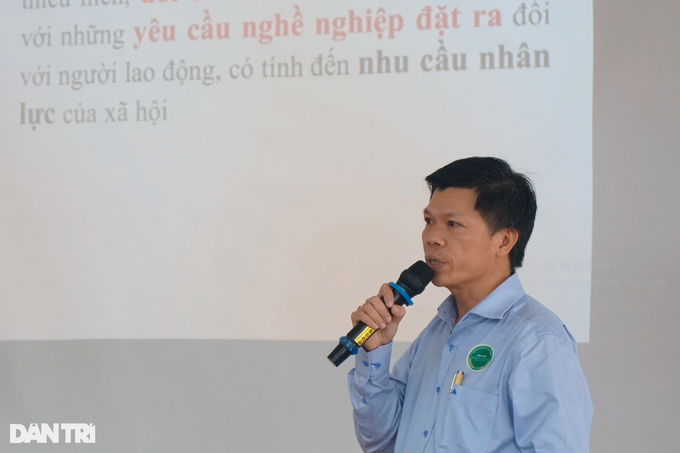 Đổi mới hướng nghiệp cho học sinh: Chọn nghề phù hợp nhu cầu xã hội - 2 Đổi mới hướng nghiệp cho học sinh: Chọn nghề phù hợp nhu cầu xã hội - 2