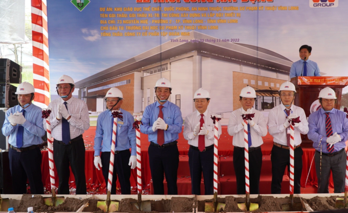 ĐH Sư phạm Kỹ thuật lớn nhất miền Tây đón nhận Huân chương Lao động hạng Nhì - 2 ĐH Sư phạm Kỹ thuật lớn nhất miền Tây đón nhận Huân chương Lao động hạng Nhì - 2