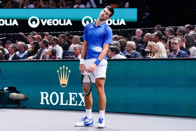 Đánh bại Djokovic, tay vợt 19 tuổi vô địch Paris Masters - 2 Đánh bại Djokovic, tay vợt 19 tuổi vô địch Paris Masters - 2