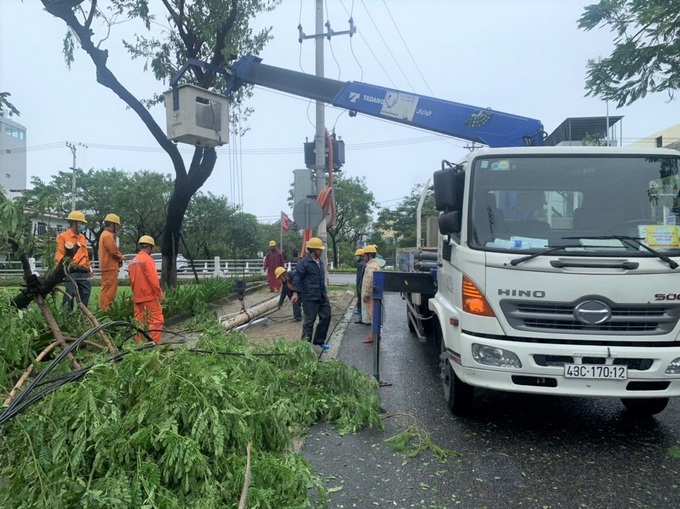 EVNCPC: 10 tháng đầu năm điện thương phẩm tăng, tổn thất điện năng giảm - 2 EVNCPC: 10 tháng đầu năm điện thương phẩm tăng, tổn thất điện năng giảm - 2