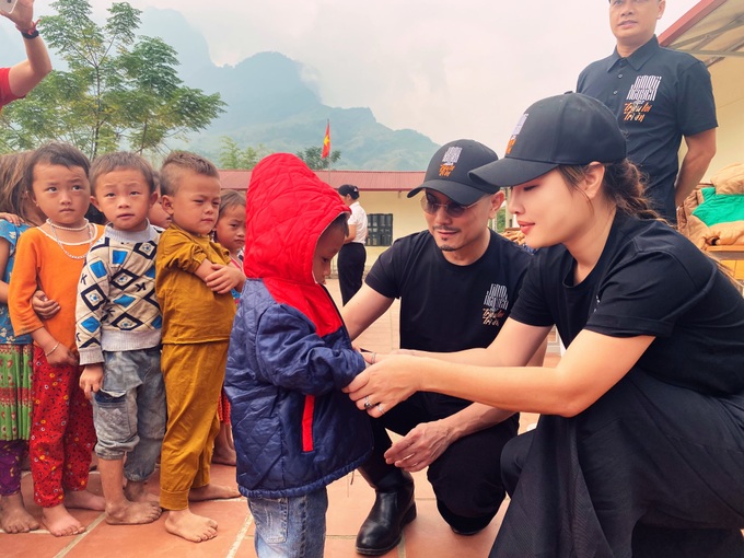 Jimmii Nguyễn cùng vợ con làm điều đặc biệt trong dịp sinh nhật - 4 Jimmii Nguyễn cùng vợ con làm điều đặc biệt trong dịp sinh nhật - 4