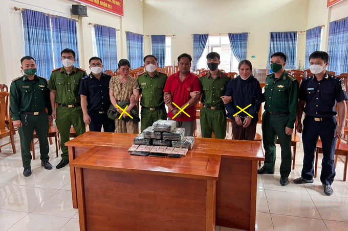 Hai nữ quái móc nối với tài xế người Lào vận chuyển, mua bán 13kg ma túy - 2 Hai nữ quái móc nối với tài xế người Lào vận chuyển, mua bán 13kg ma túy - 2