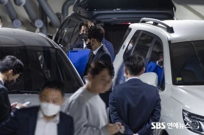 Công ty quản lý của Park Min Young bất ngờ bị cảnh sát khám xét - 1
