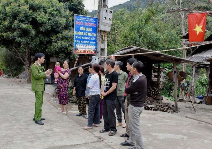 Phát triển công tác xã hội, đưa pháp luật thấm đến đồng bào - 3 Phát triển công tác xã hội, đưa pháp luật thấm đến đồng bào - 3