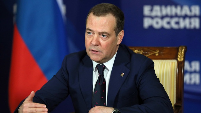Cựu Tổng thống Medvedev: Nga đang nỗ lực thiết lập trật tự thế giới mới - 1