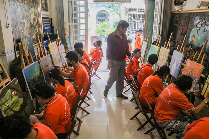 Lớp học vẽ không thanh âm ở thành phố Hồ Chí Minh  - Ảnh 4.