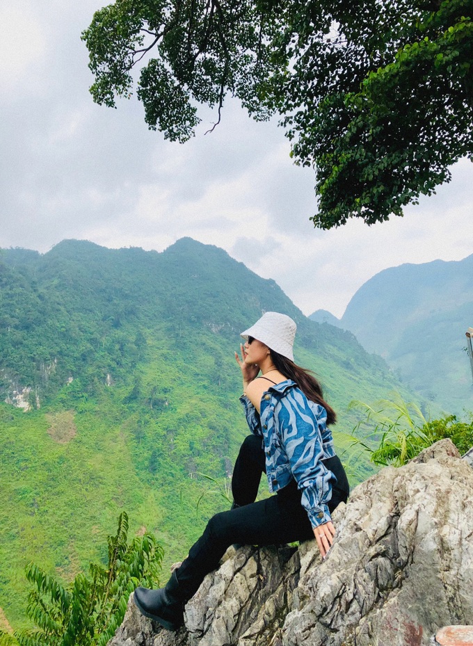 The 5-day trip to Ha Giang is less than 5 million VND of 9X Western - 12