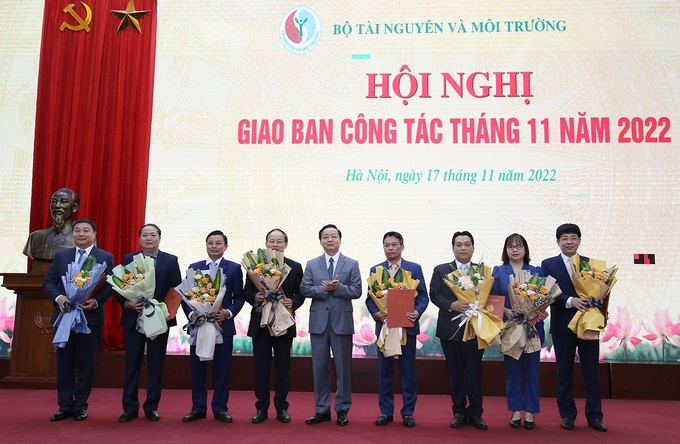 Bộ Tài nguyên và Môi trường bổ nhiệm 8 lãnh đạo Vụ, Cục - 2