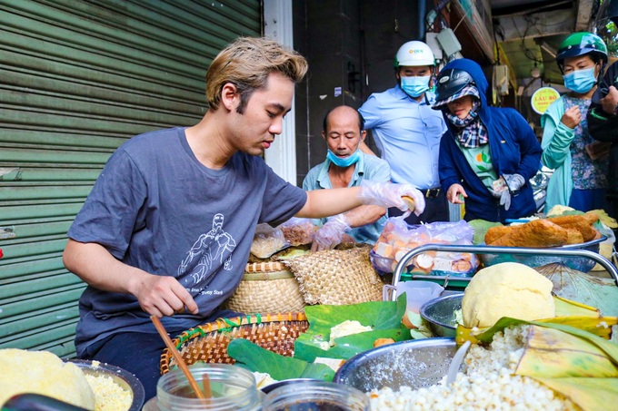 Lotus leaf sticky rice is the most expensive in Ho Chi Minh City, it's hard to buy with money - 7