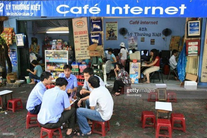 Những quán café Internet là những địa điểm 