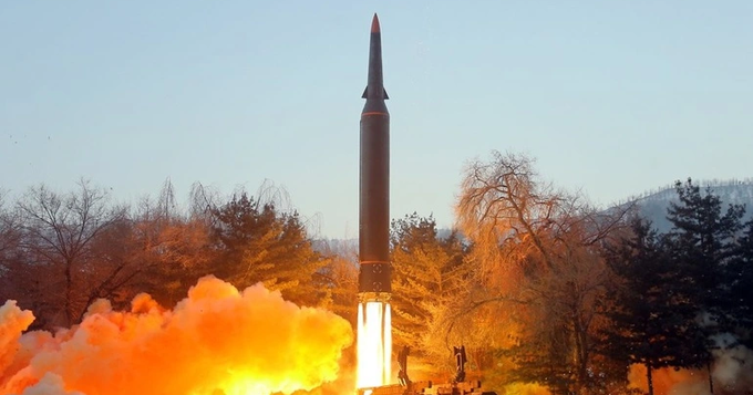 Triều Tiên phóng tên lửa đạn đạo liên lục địa - 1