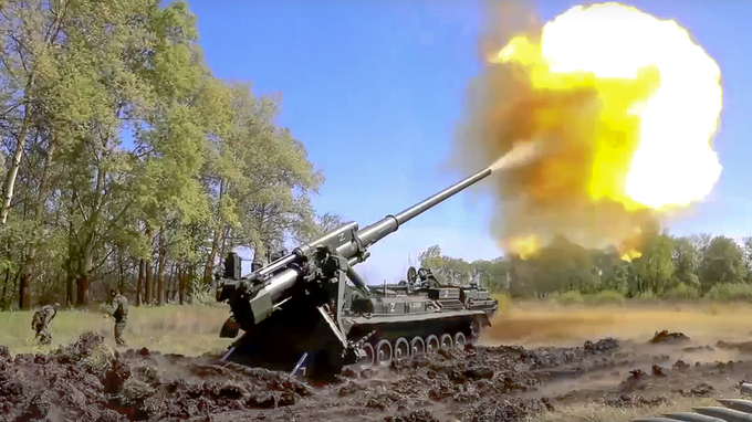 Nga điều trọng pháo, tấn công vùng biên giới phía Đông Ukraine - 1