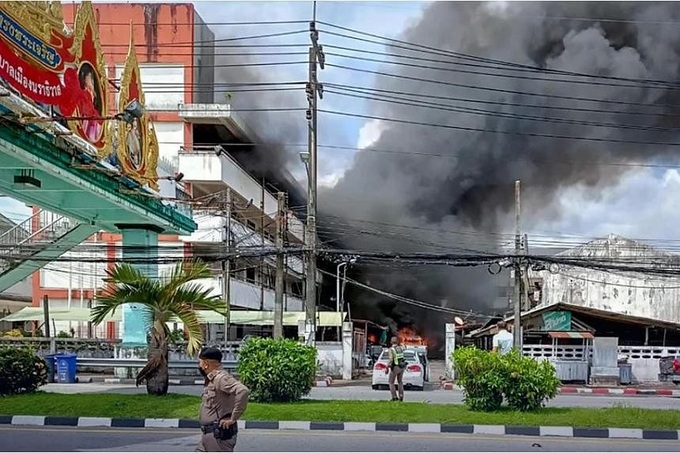 Nổ bom bên trong sở cảnh sát tại Thái Lan