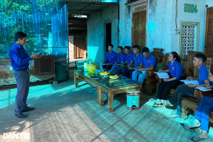 Chàng thanh niên bôn ba làm thuê, quay về giúp dân bản cùng đi lên - 4 Chàng thanh niên bôn ba làm thuê, quay về giúp dân bản cùng đi lên - 4