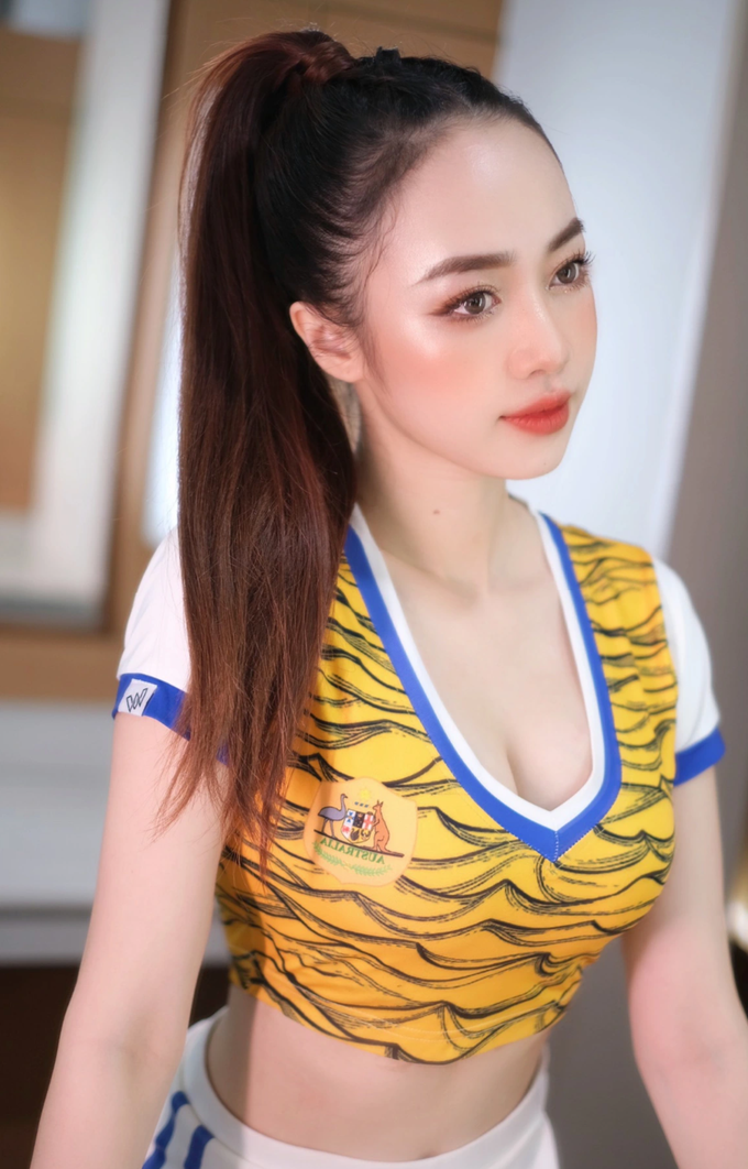 Nóng cùng World Cup 2022: Chân dung hot girl đại diện cho đội tuyển Úc