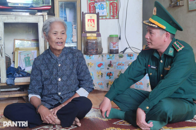 Nữ già làng ở ngã ba biên giới giúp dân học chữ, làm kinh tế - 1 Nữ già làng ở ngã ba biên giới giúp dân học chữ, làm kinh tế - 1