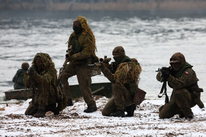 NATO tập trận tại vùng tử huyệt sát Nga - 3