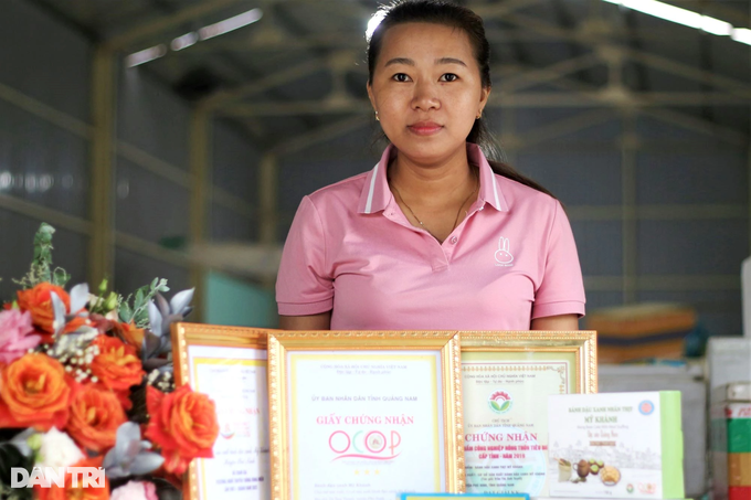 Cô gái xứ Quảng bán bánh đậu xanh, thu trăm triệu mỗi tháng - Ảnh 1.
