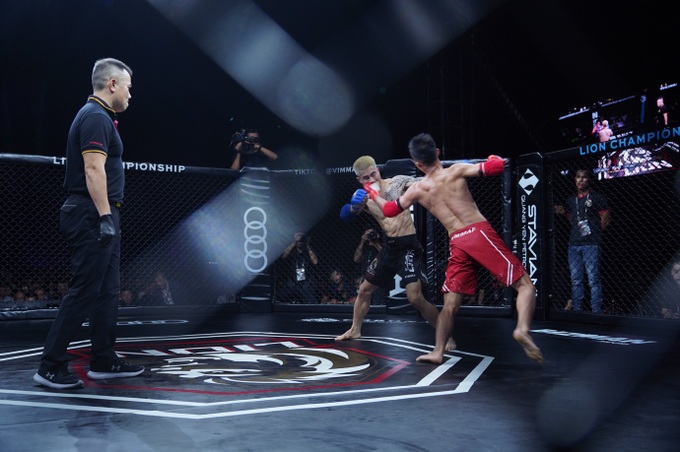 Những màn đọ sức tóe lửa ở chung kết MMA Việt Nam - 2 Những màn đọ sức tóe lửa ở chung kết MMA Việt Nam - 2