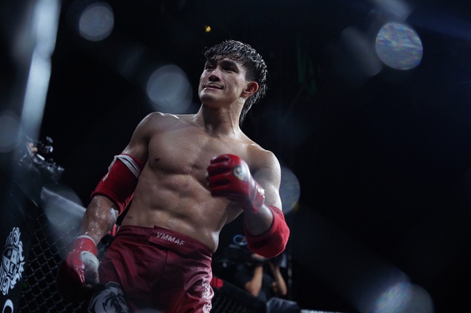Nguyễn Trần Duy Nhất thắng nghẹt thở ở chung kết MMA Championship - 3 Nguyễn Trần Duy Nhất thắng nghẹt thở ở chung kết MMA Championship - 3