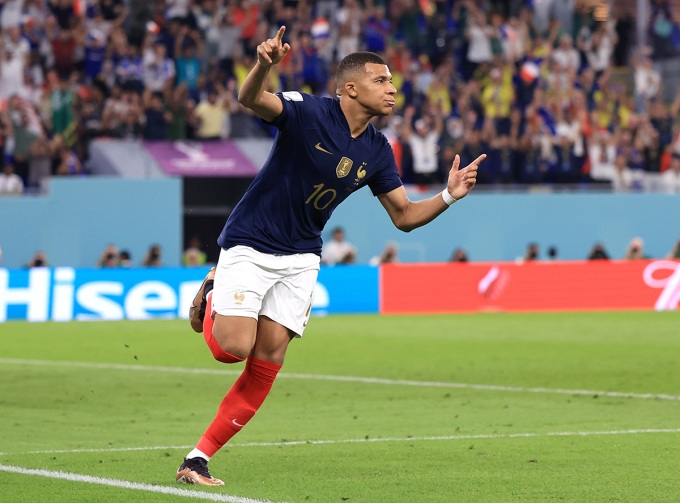 Không thể ngừng ghi bàn, Mbappe sánh ngang kỷ lục của Vua bóng đá Pele - 1 Không thể ngừng ghi bàn, Mbappe sánh ngang kỷ lục của Vua bóng đá Pele - 1