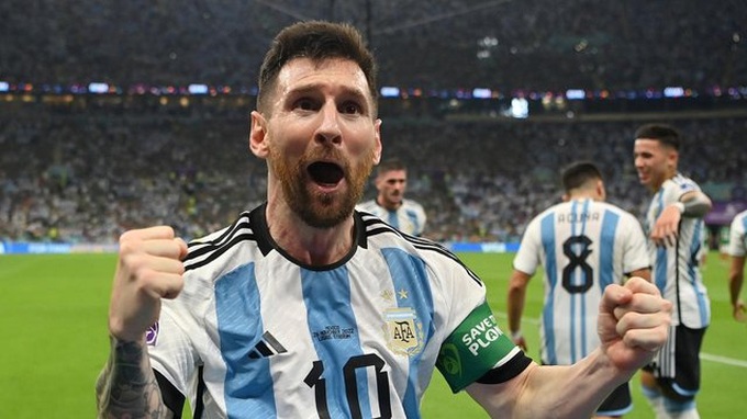 Lionel Messi bị chế nhạo vì… đi bộ nhiều nhất World Cup 2022 - 1