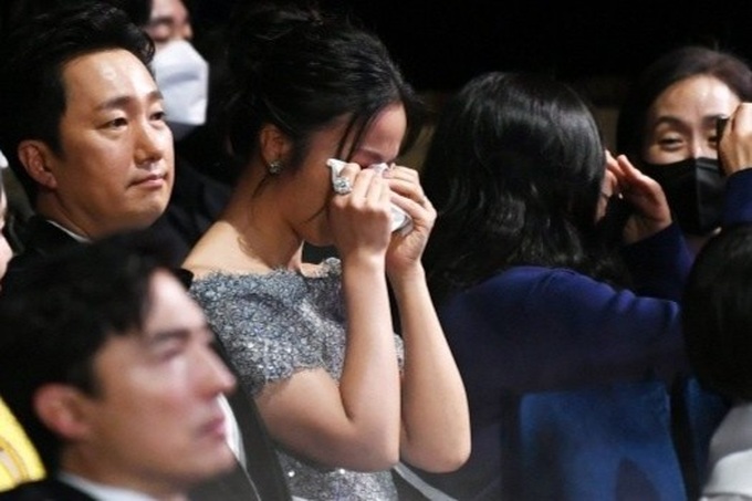 Thang Duy: Từ diễn viên bị xua đuổi vì cảnh nóng tới Ảnh hậu xứ Hàn - 5