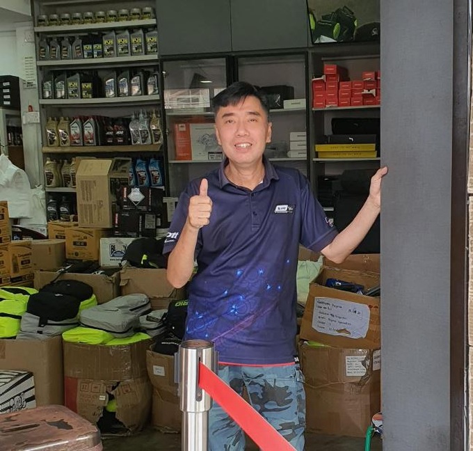 Đại gia Singapore gây sốt khi chia một nửa công ty cho nhân viên lâu năm - 2 Đại gia Singapore gây sốt khi chia một nửa công ty cho nhân viên lâu năm - 2