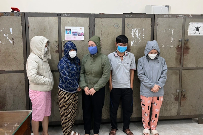 Huy động gần 300 chiến sỹ công an truy quét tệ nạn lô đề - 1 Huy động gần 300 chiến sỹ công an truy quét tệ nạn lô đề - 1