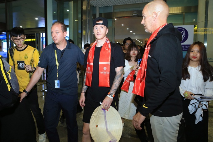 Borussia Dortmund du đấu ở Việt Nam: Những vị khách kém sức hút - 1